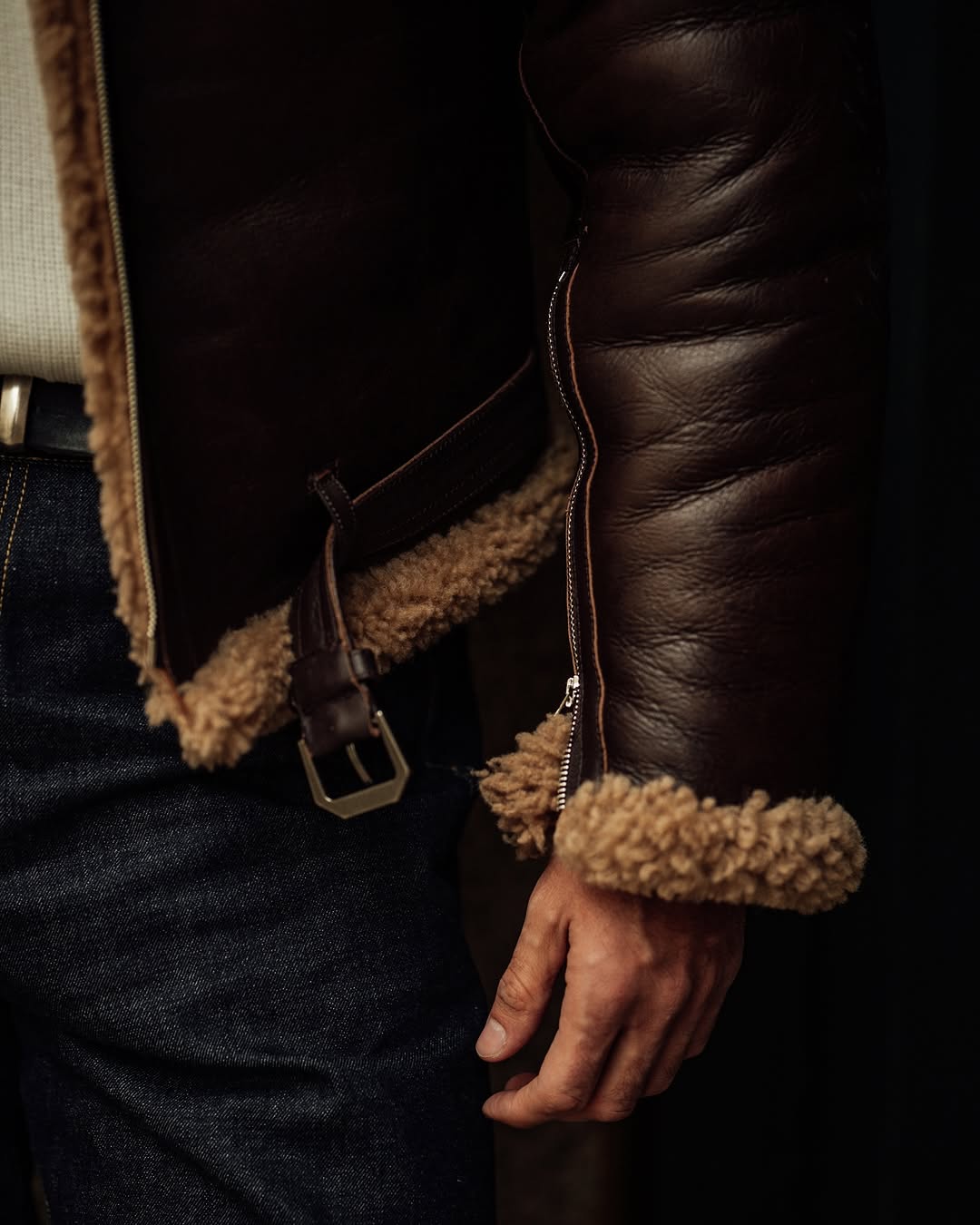 Mens Aviator Flight Vintage Brown Genuine Leather Shearling Jacket-Men’s vintage 70s brown shearling leather jacket – genuine sheepskin aviator bomber with shearling collar and retro flight design.