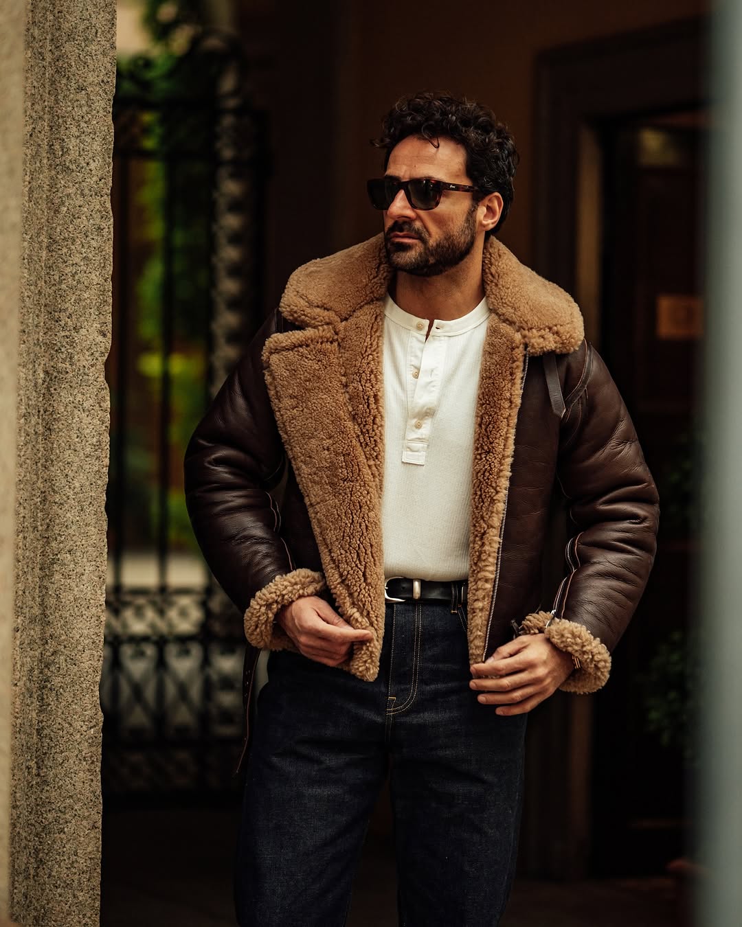 Mens Aviator Flight Vintage Brown Genuine Leather Shearling Jacket-Men’s vintage 70s brown shearling leather jacket – genuine sheepskin aviator bomber with shearling collar and retro flight design.