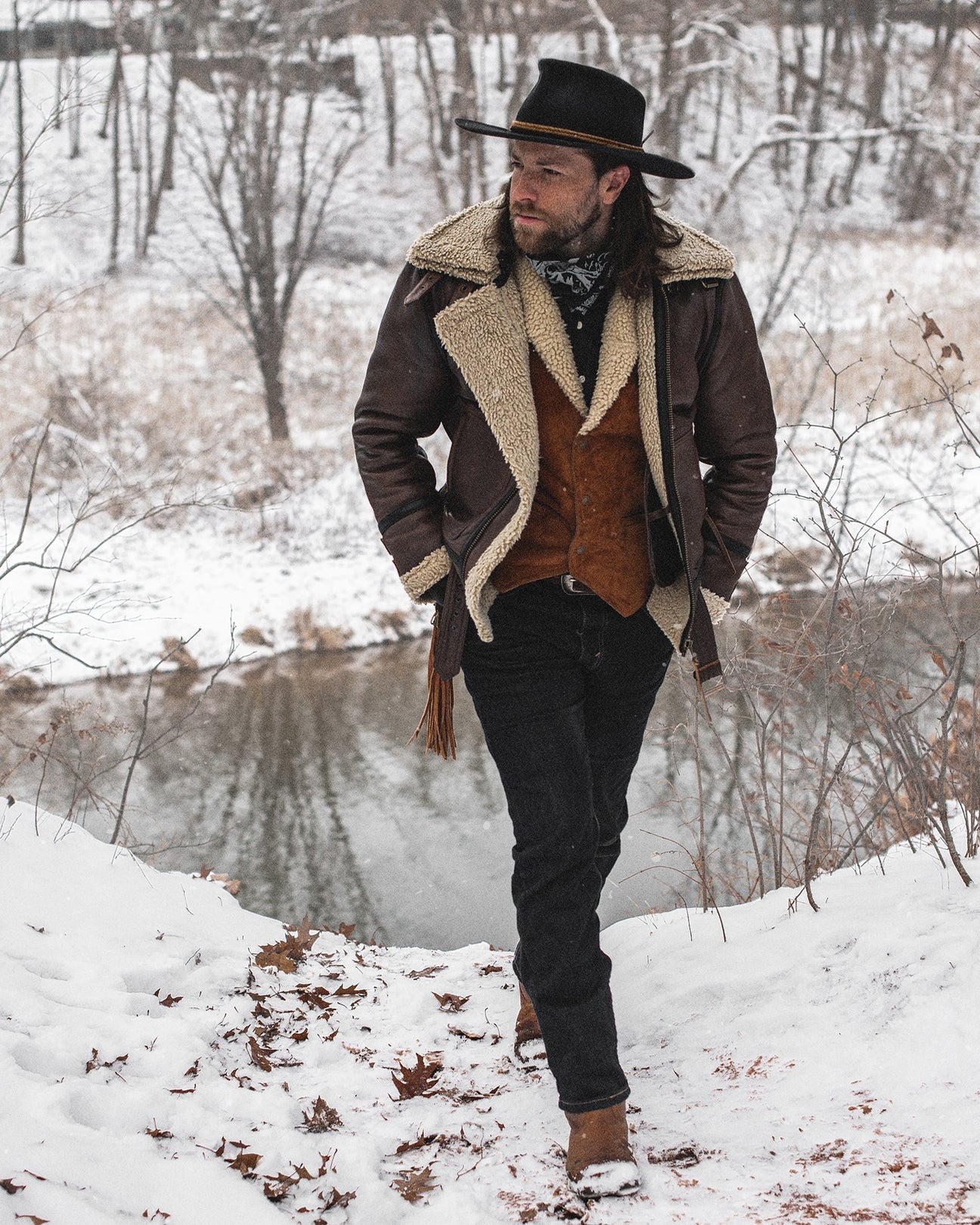 Mens​ Vintage Cowboy Aviator Bomber Genuine Sheepskin Shearling Brown Leather Jacket-Men’s brown vintage shearling leather aviator jacket – genuine sheepskin bomber with retro style and shearling collar.